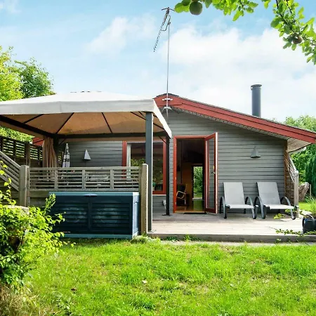 Three-bedroom Holiday In 27 * Ebeltoft